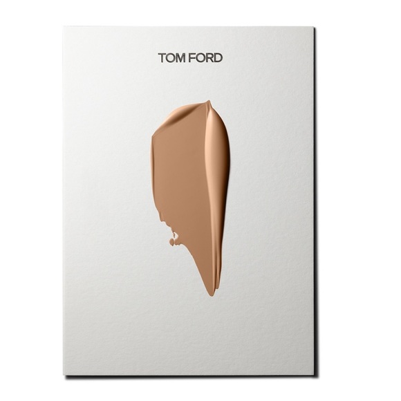 ✨ TOM FORD Traceless Soft Matte Foundation - 5.7 DUNE - Picture 2 of 6